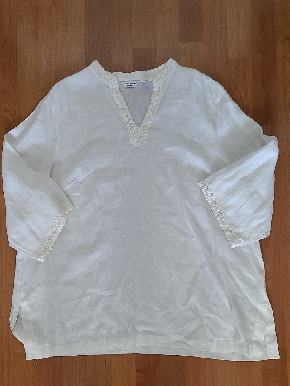 Richard Malcom 100% Irish Linen Top Size 2X Pullover White Sequines Resort Vacay